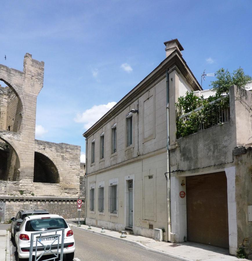 Appartement Avignon Centre Intra Muros Cour Exterieure Parking Prive Gratuit ภายนอก รูปภาพ