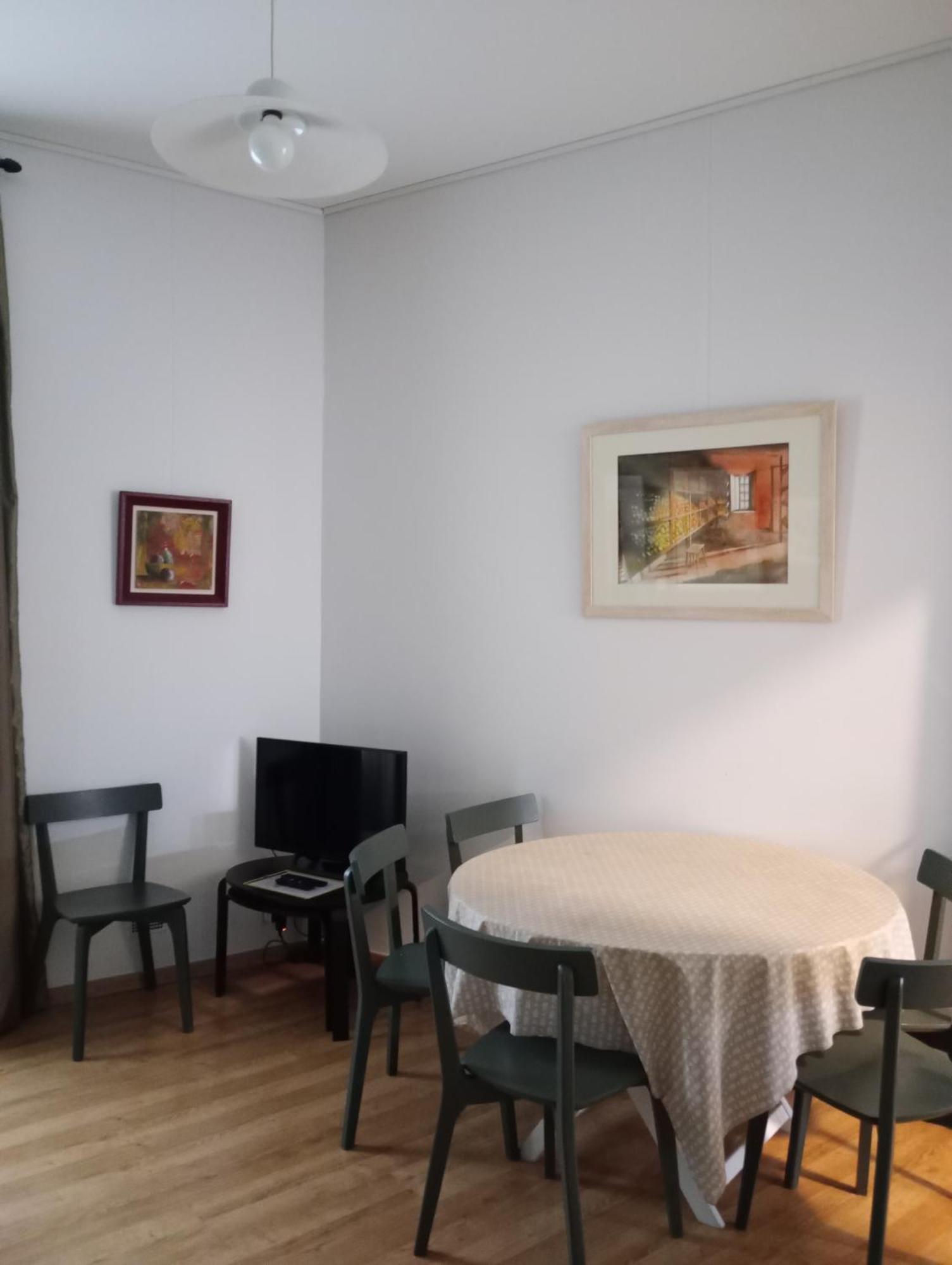 Appartement Avignon Centre Intra Muros Cour Exterieure Parking Prive Gratuit ภายนอก รูปภาพ