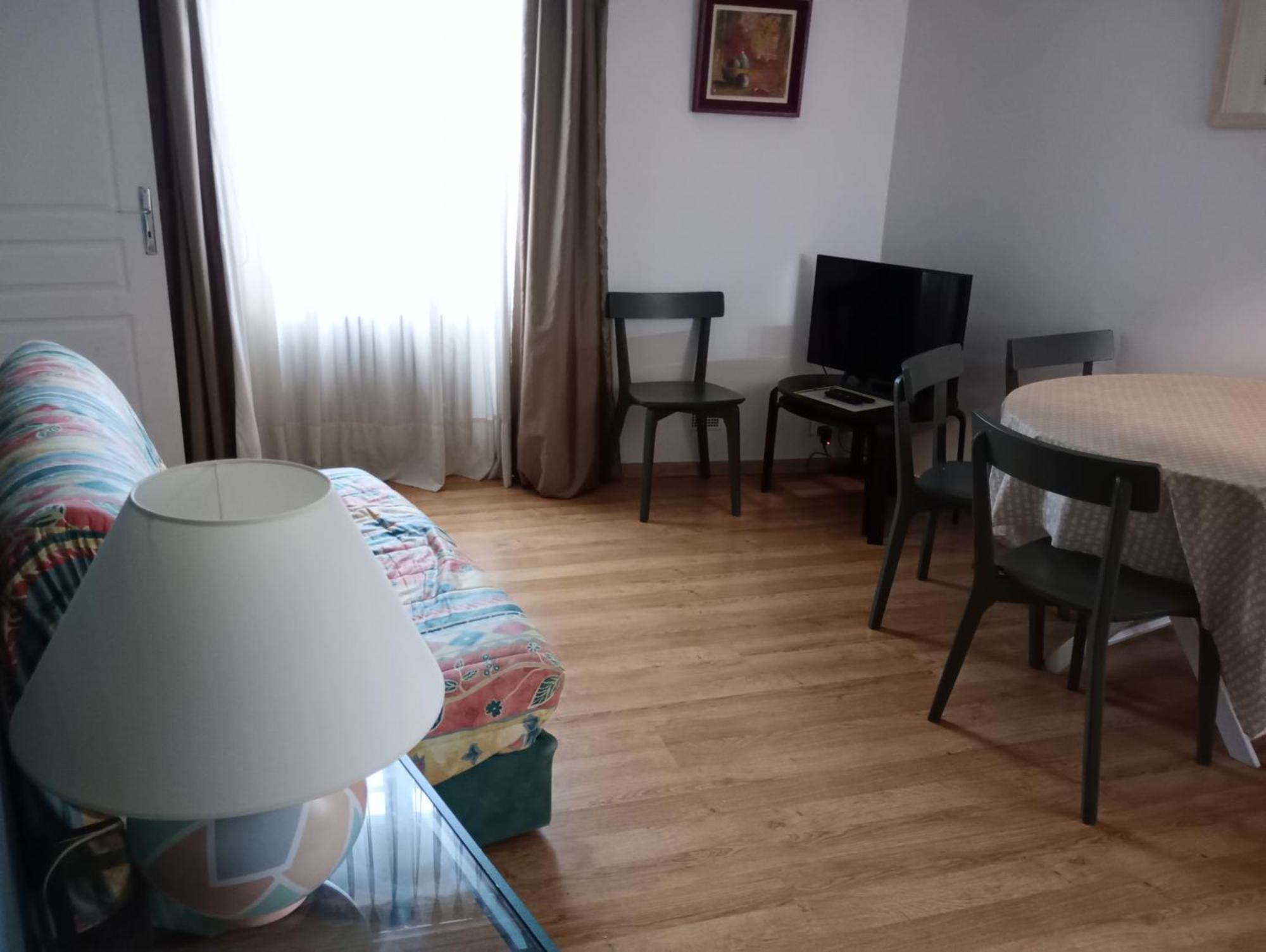 Appartement Avignon Centre Intra Muros Cour Exterieure Parking Prive Gratuit ภายนอก รูปภาพ